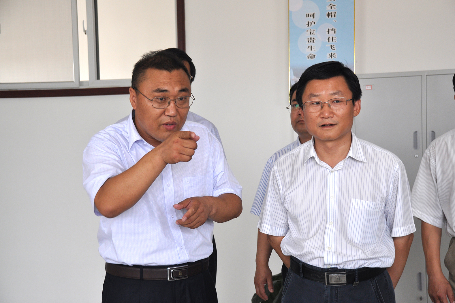 5、原廣饒縣委書記現(xiàn)東營(yíng)市政法委書記田和友到公司視察指導(dǎo).jpg